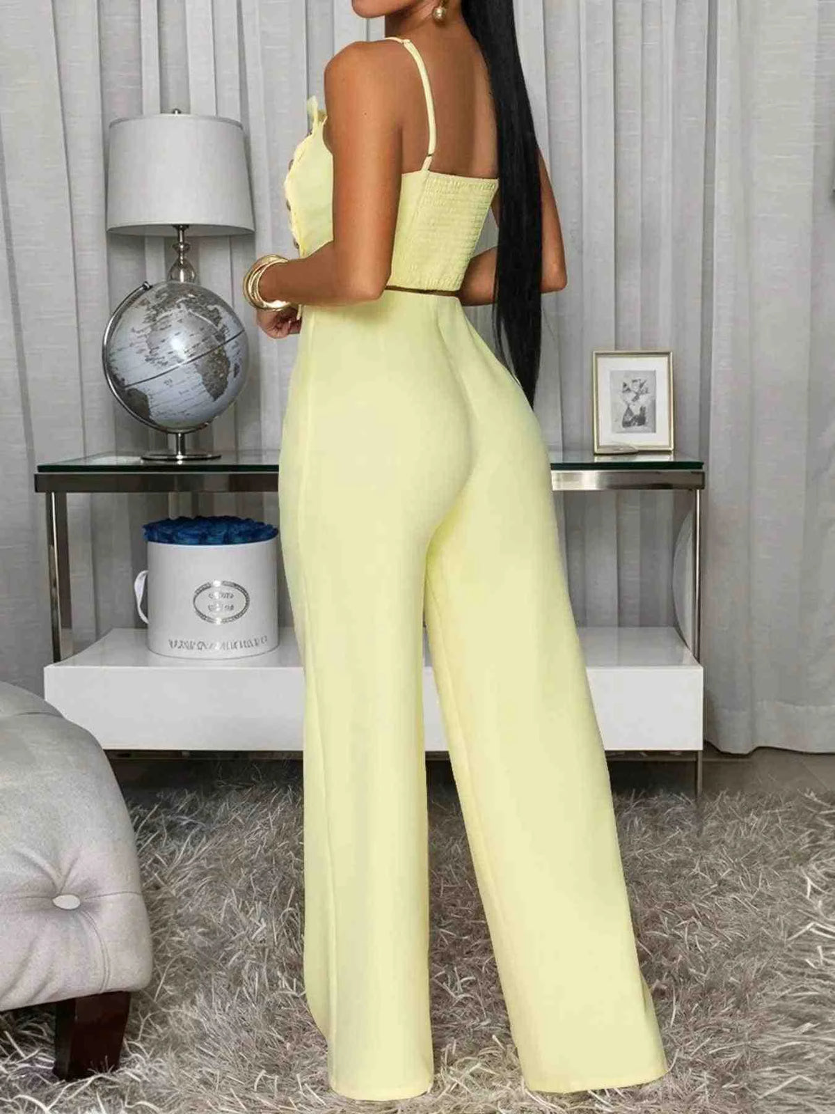 Conjunto Top de Alças com Costas Franzidas e Calças de Perna Larga