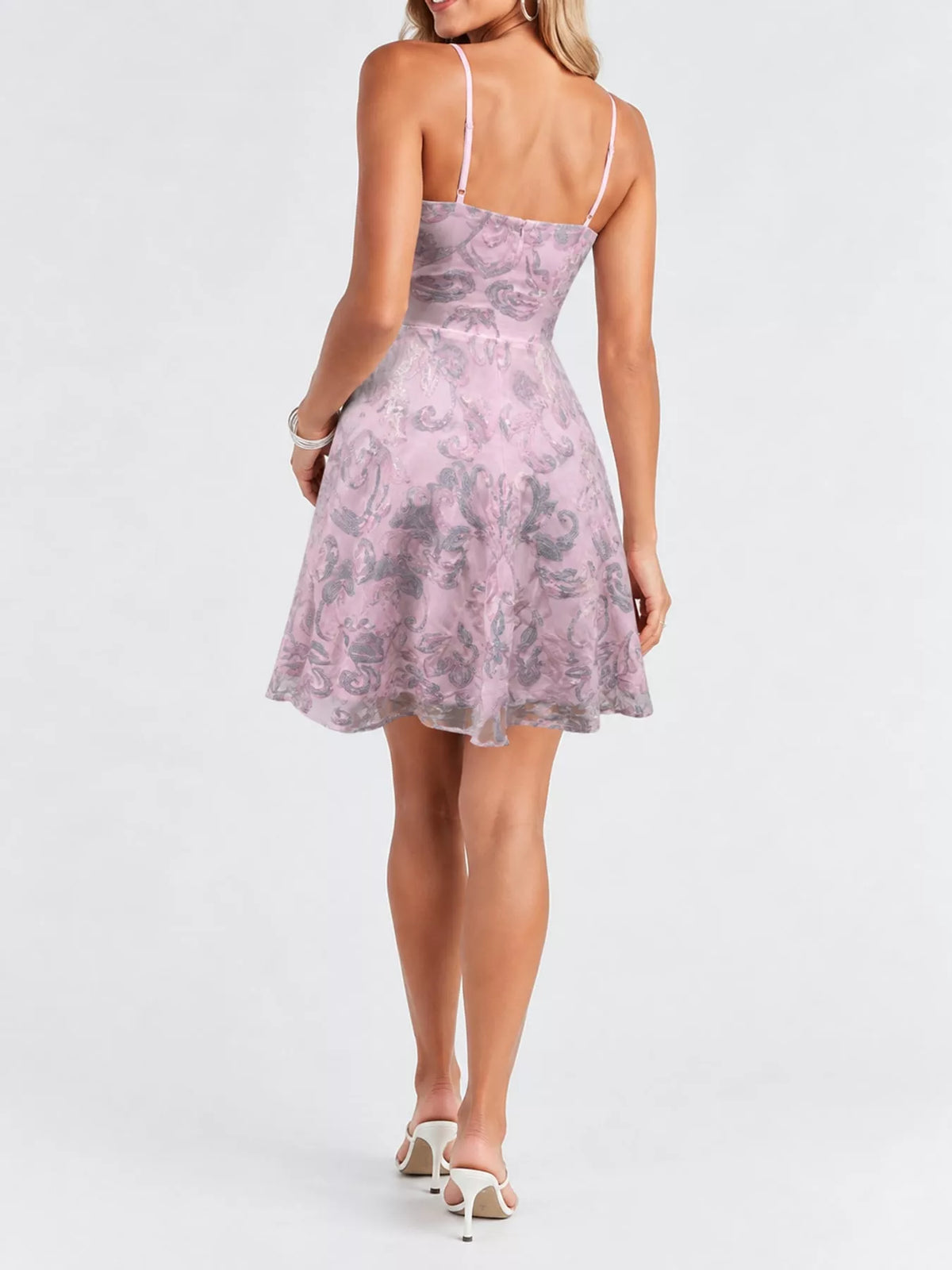 Vestido Mini com Lantejoulas