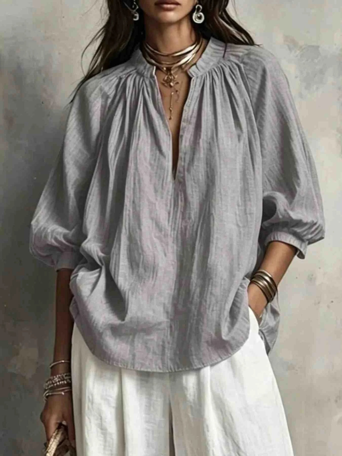 Conjunto Blusa com Gola Entalhada e Calças de Perna Larga
