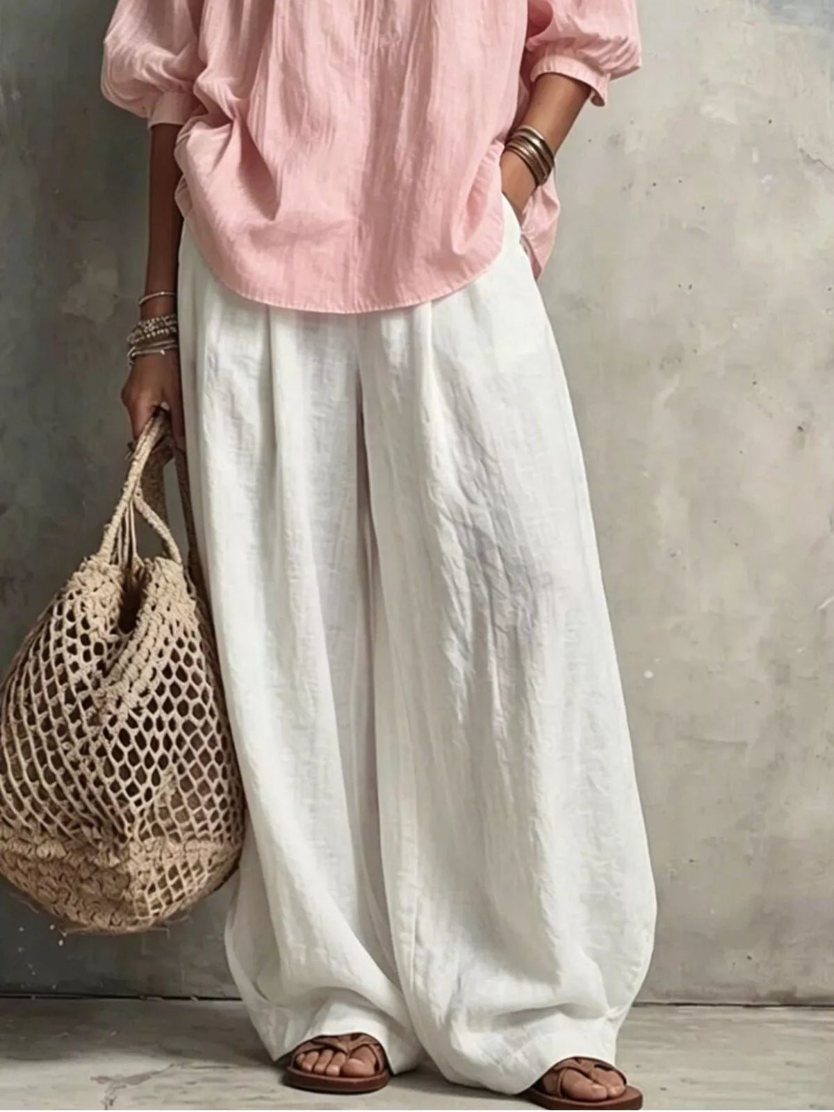 Conjunto Blusa com Gola Entalhada e Calças Wide-Leg