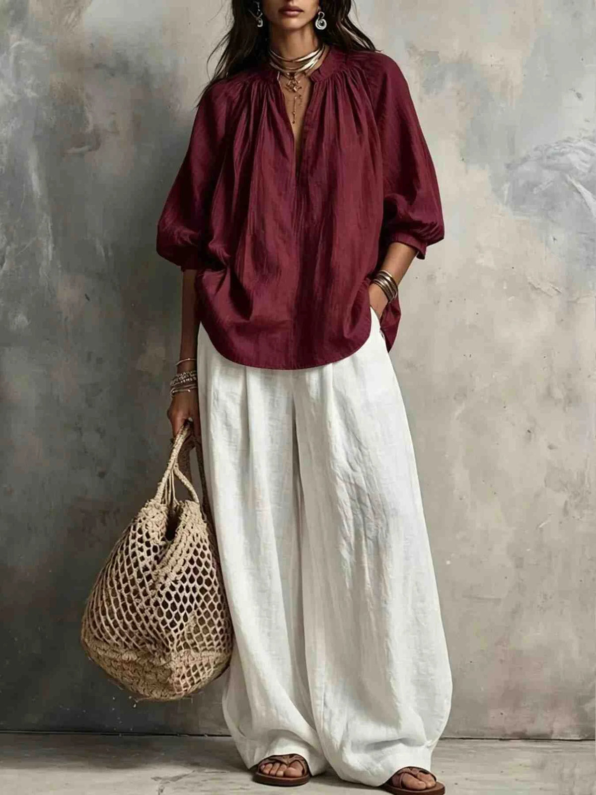 Conjunto Blusa com Gola Entalhada e Calças de Perna Larga