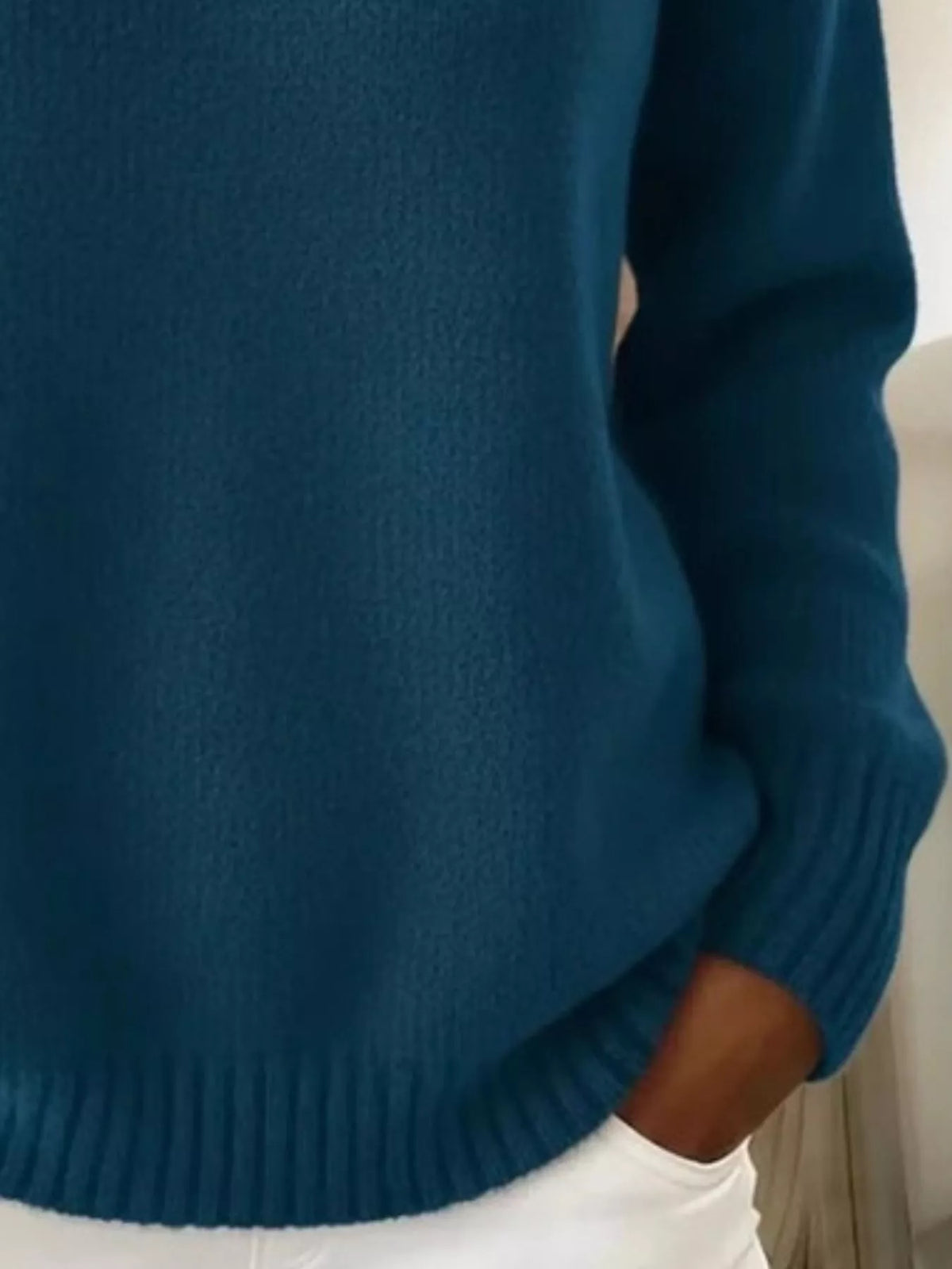 Comfort and Style with Our Camisola 