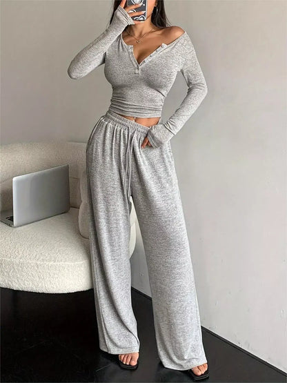 Conjunto Top com Botões Manga Comprida e Calças Wide-Leg